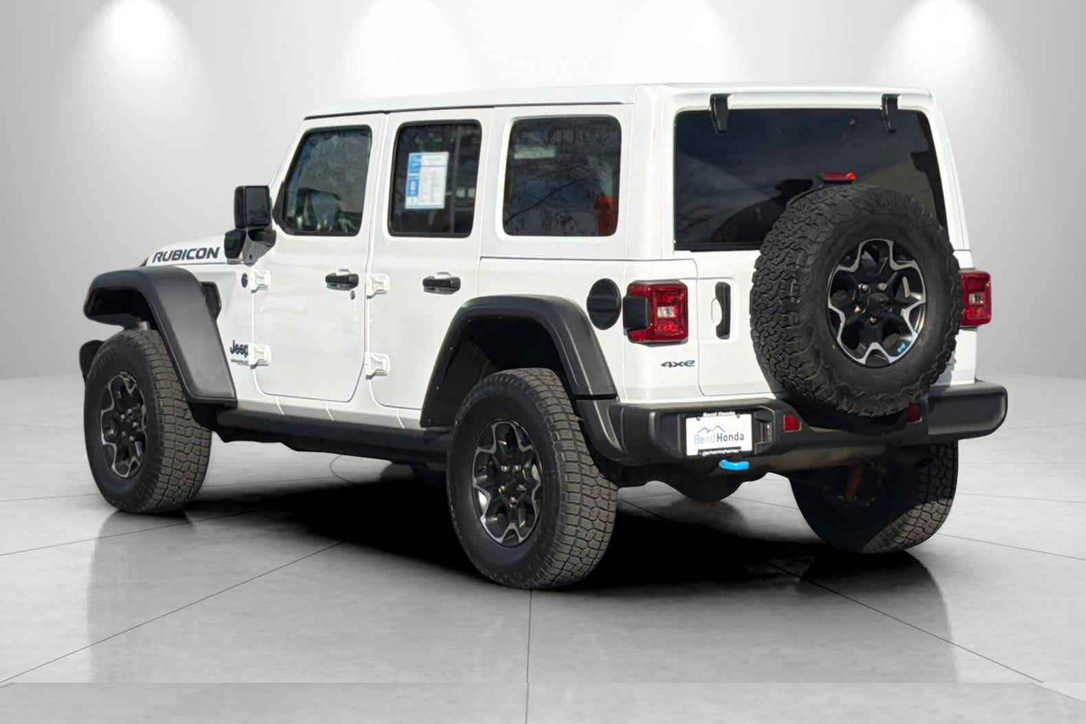 Thumbnail: 2021 Jeep Wrangler - 6