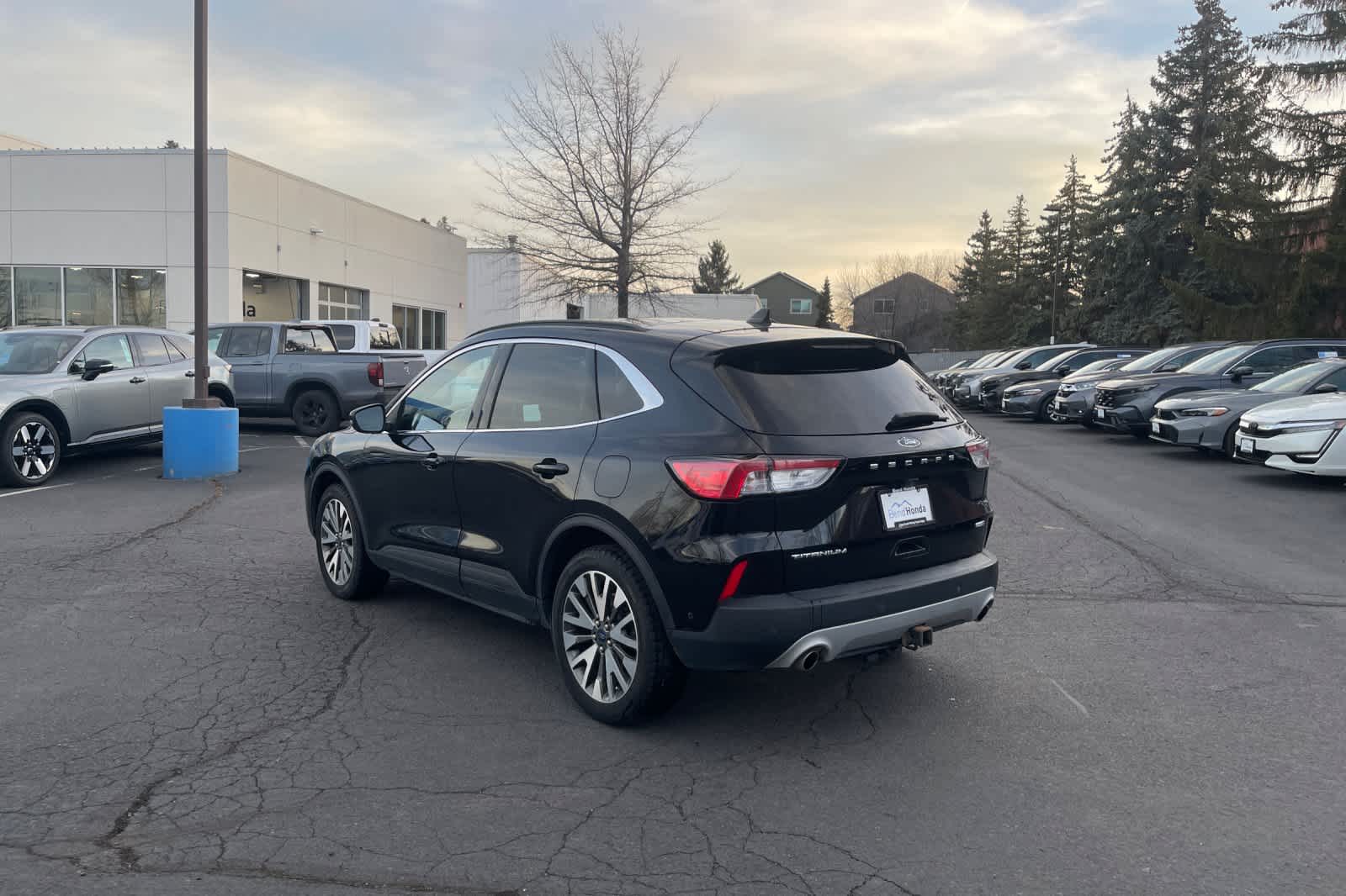 Thumbnail: 2020 Ford Escape - 6