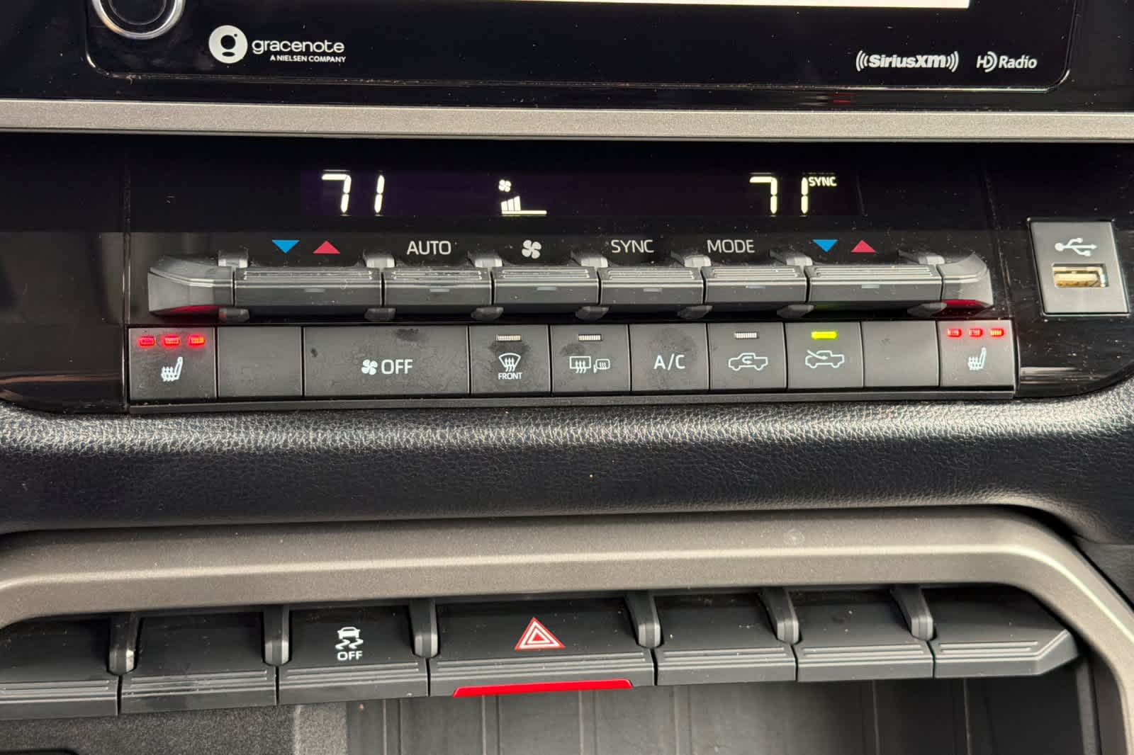 Thumbnail: 2024 Toyota Tundra - 21