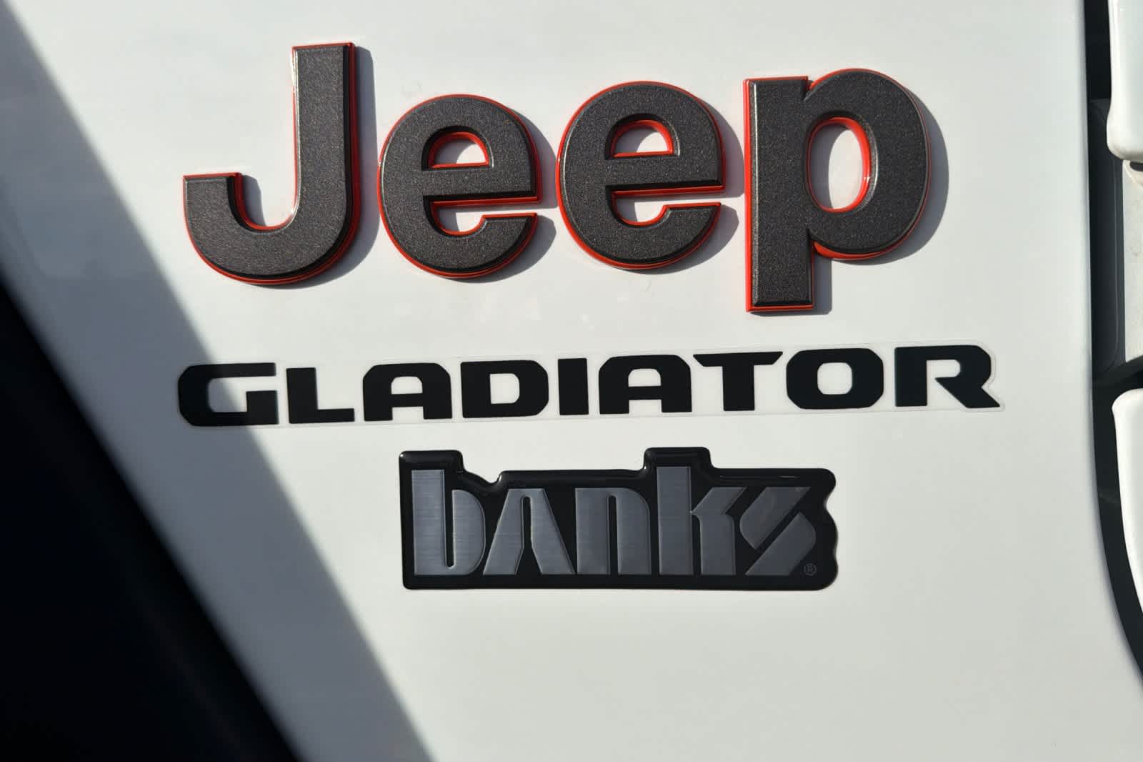 Thumbnail: 2022 Jeep Gladiator - 29