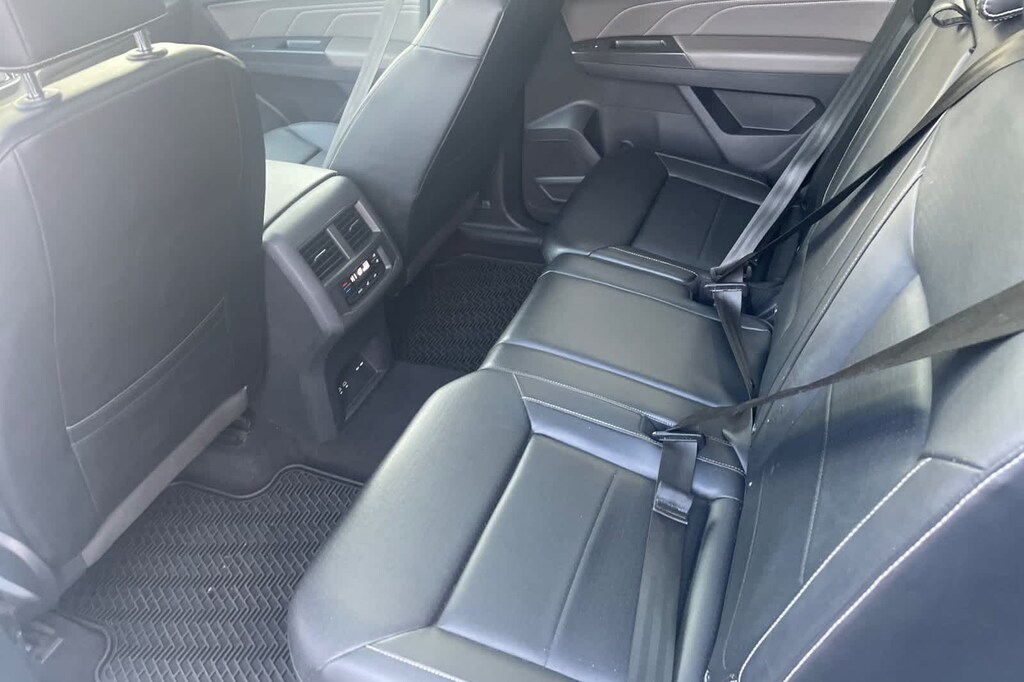 Used 2022 Volkswagen Atlas 2.0T SE w/Technology SUV