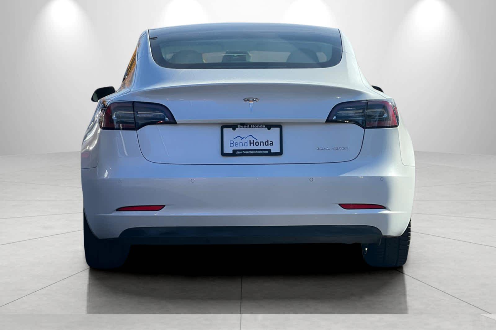 Thumbnail: 2019 Tesla Model 3 - 7