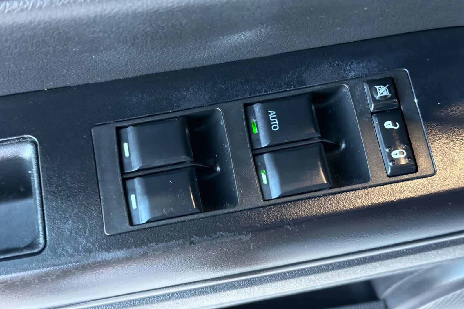 Thumbnail: 2016 Jeep Patriot - 15