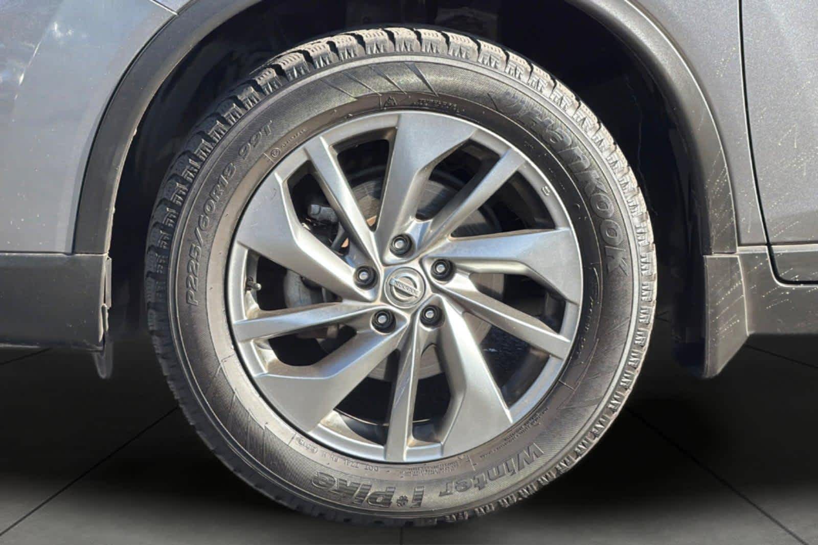 Thumbnail: 2016 Nissan Rogue - 11