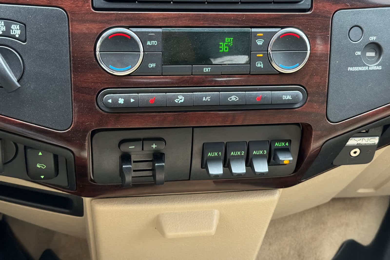 Thumbnail: 2010 Ford F-250 - 21