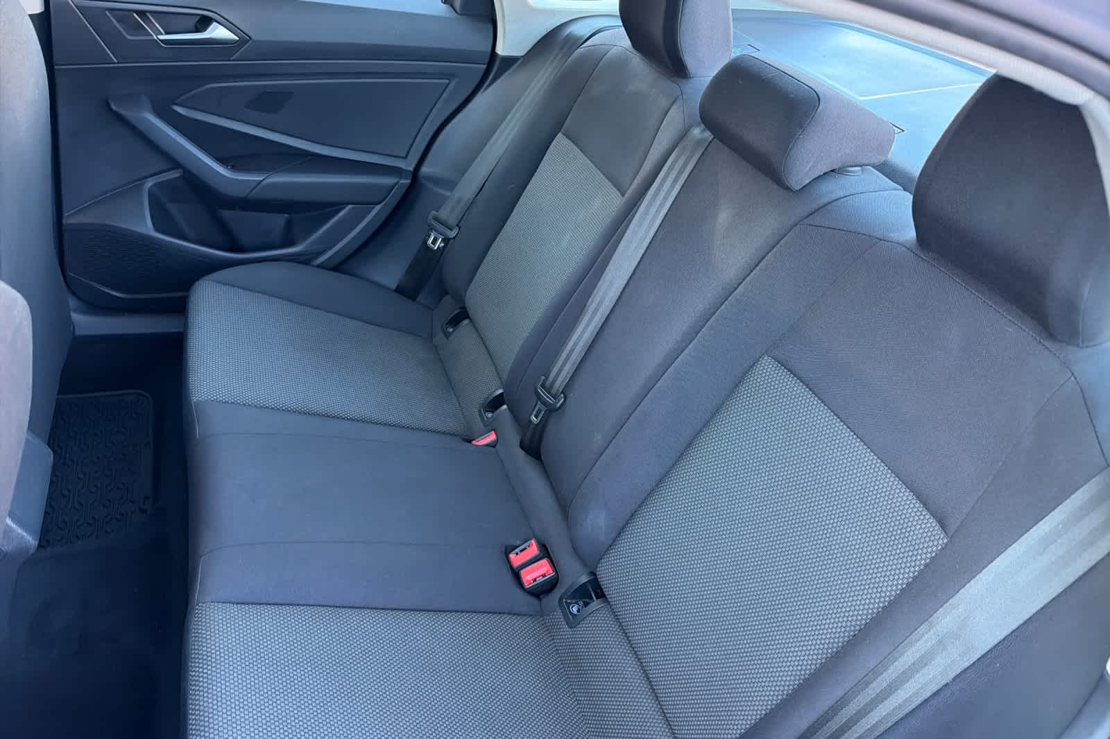 Thumbnail: 2019 Volkswagen Jetta - 4