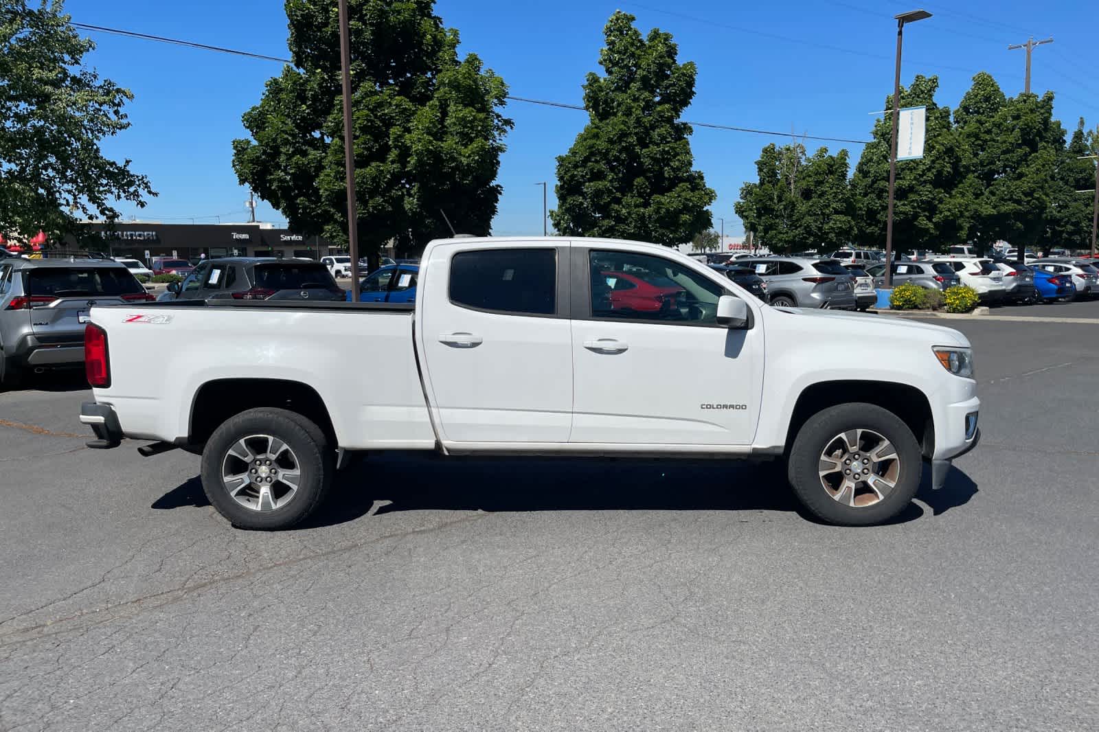 Thumbnail: 2015 Chevrolet Colorado - 5