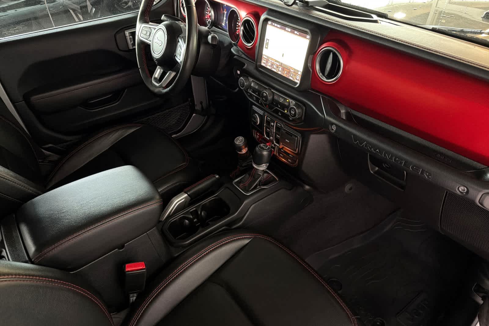 Thumbnail: 2021 Jeep Wrangler - 18