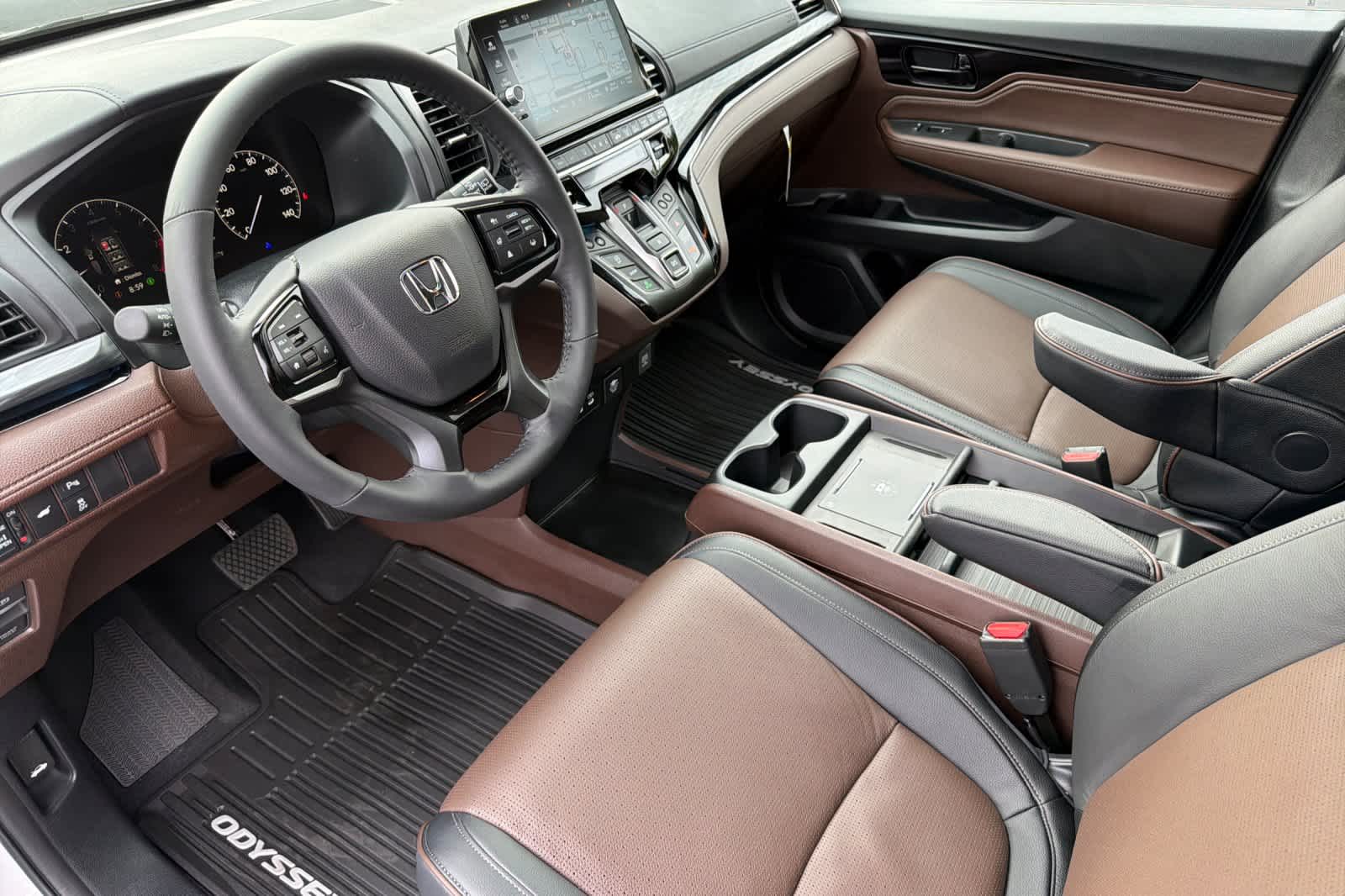 2027 Honda Odyssey Elite - Photo 13