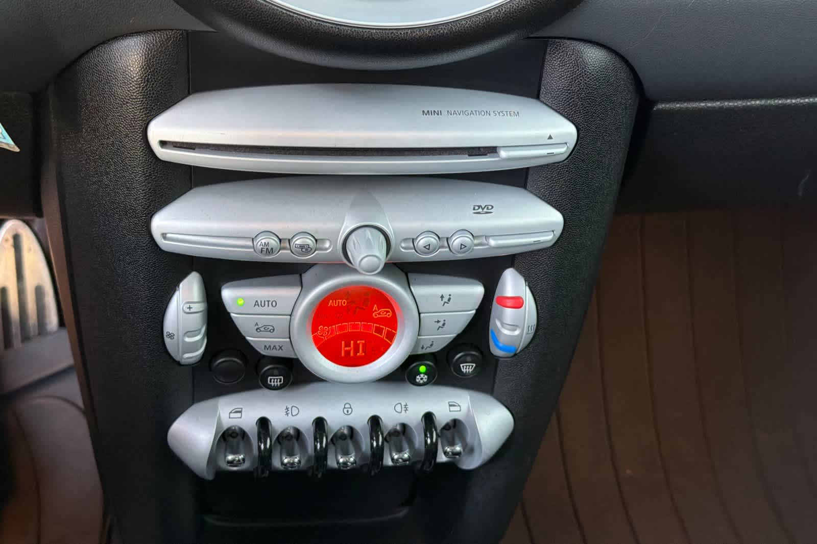 Thumbnail: 2009 MINI Cooper Clubman - 21