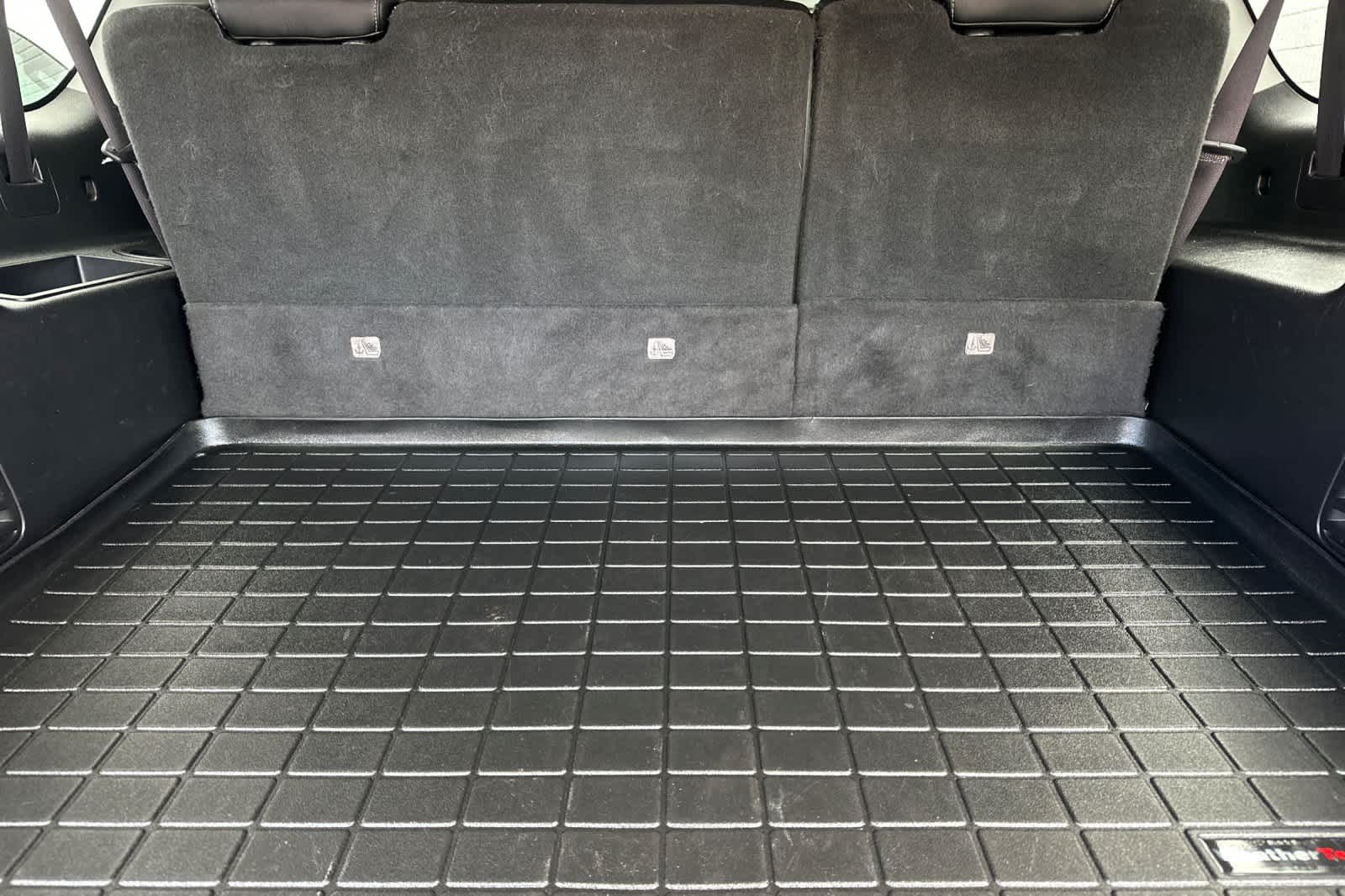 Thumbnail: 2017 Chevrolet Suburban - 18