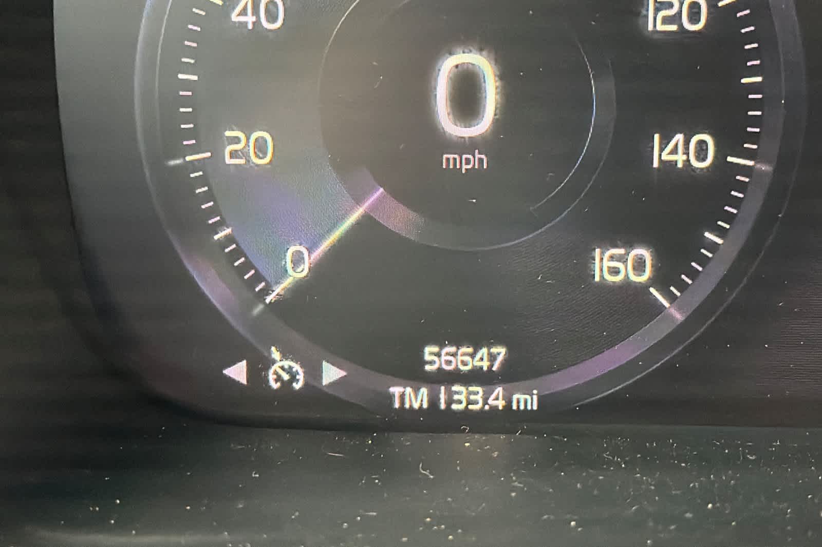 Thumbnail: 2022 Volvo XC40 - 28