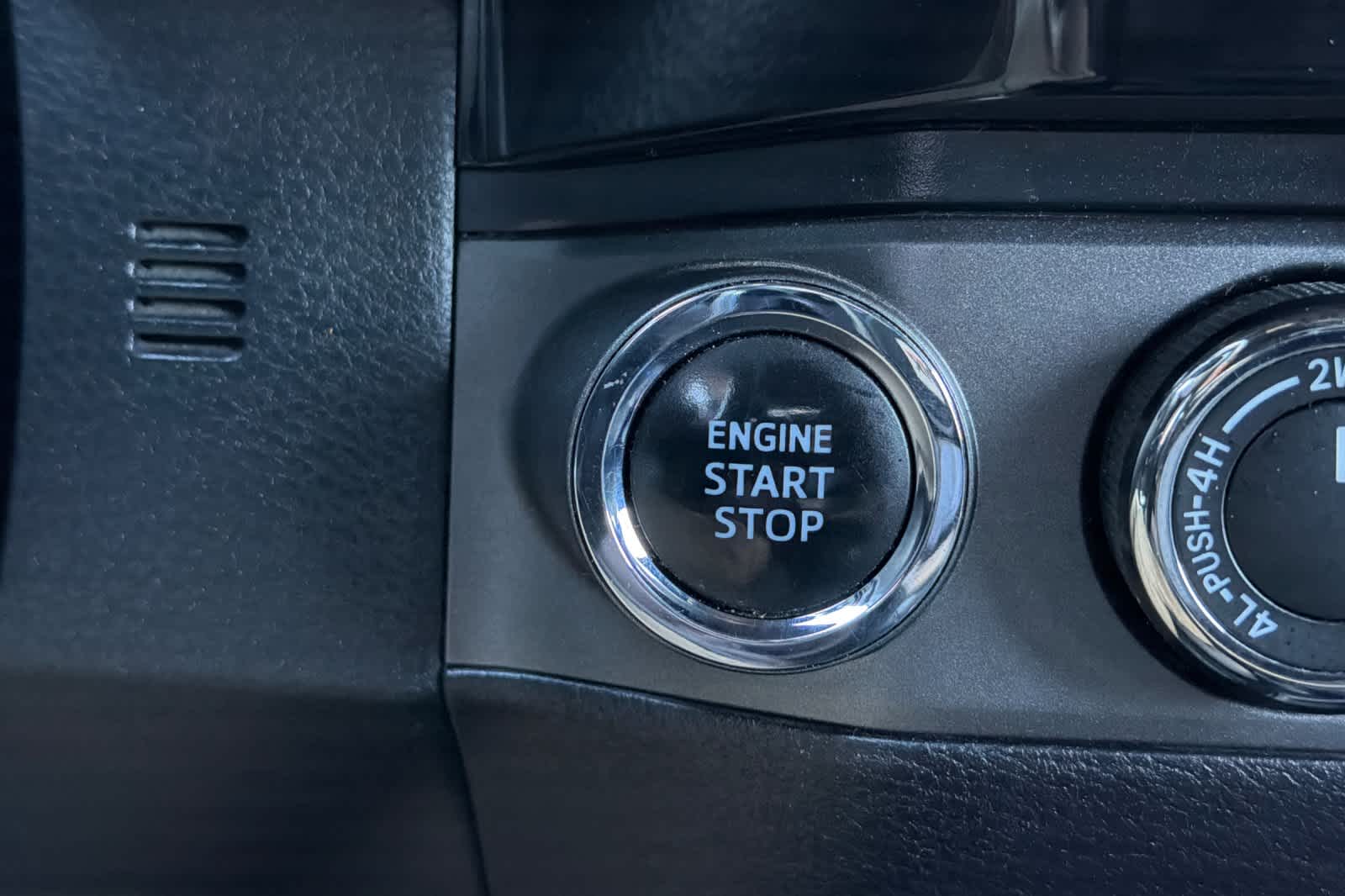 Thumbnail: 2017 Toyota Tacoma - 24