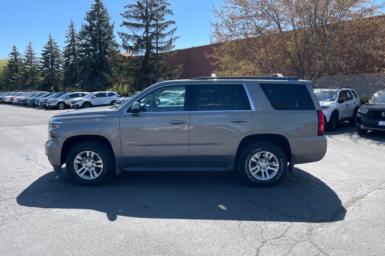 Thumbnail: 2017 Chevrolet Tahoe - 2