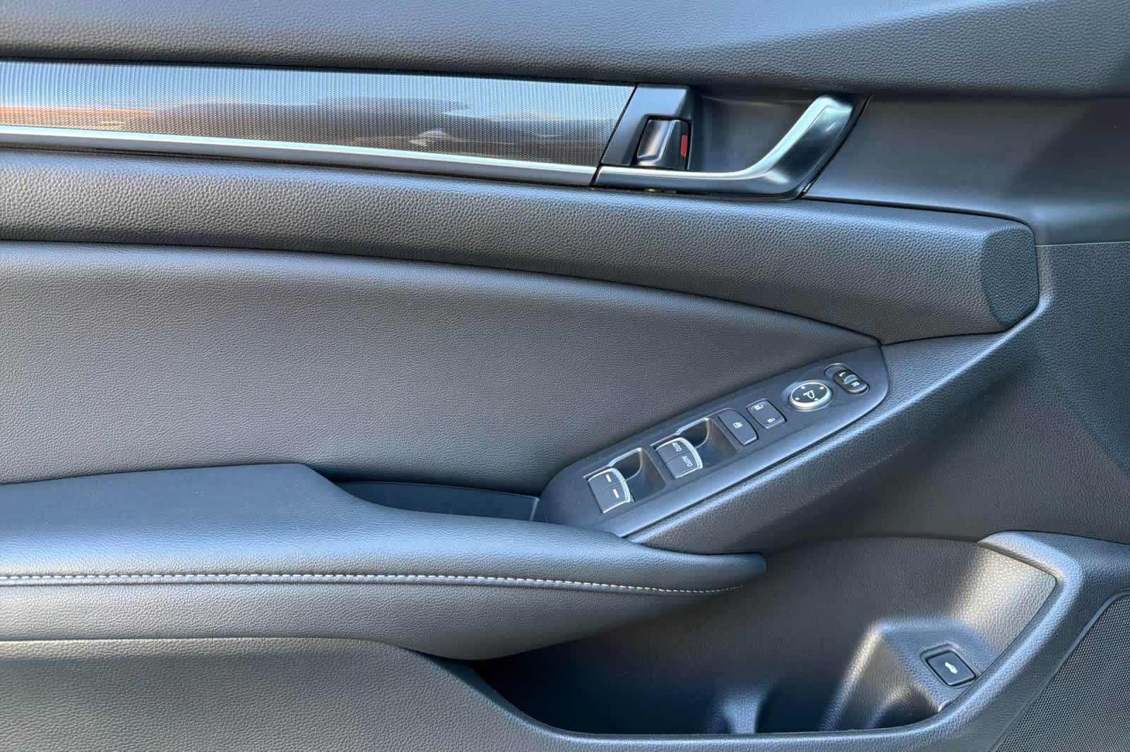 Thumbnail: 2020 Honda Accord - 14