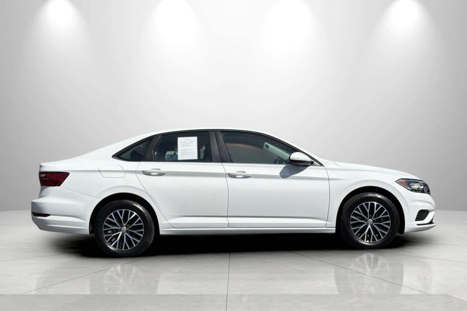 Thumbnail: 2021 Volkswagen Jetta - 8