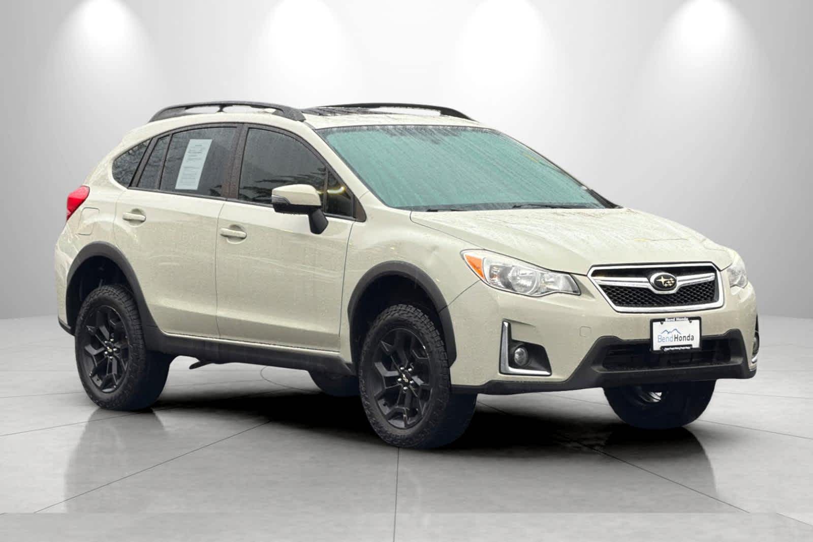 Thumbnail: 2017 Subaru Crosstrek - 9