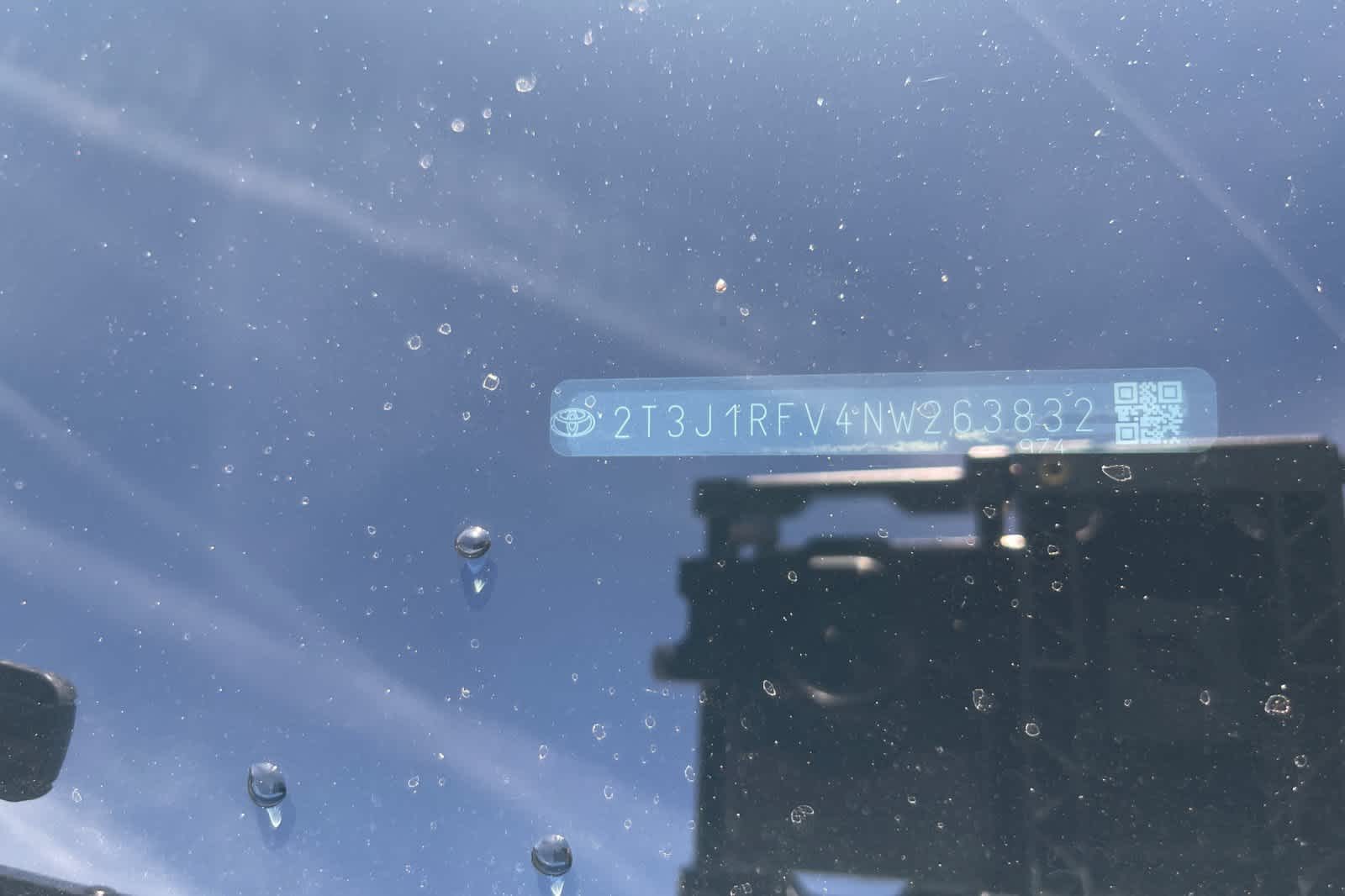 Thumbnail: 2022 Toyota RAV4 - 16