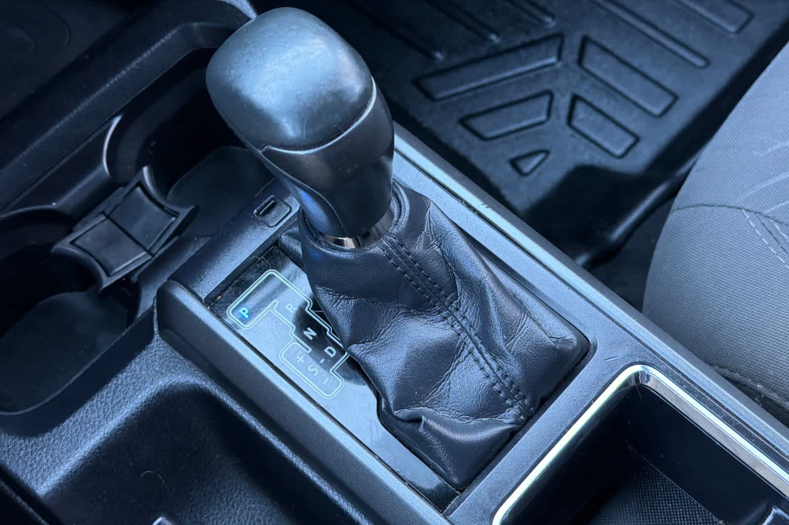 Thumbnail: 2017 Toyota Tacoma - 23