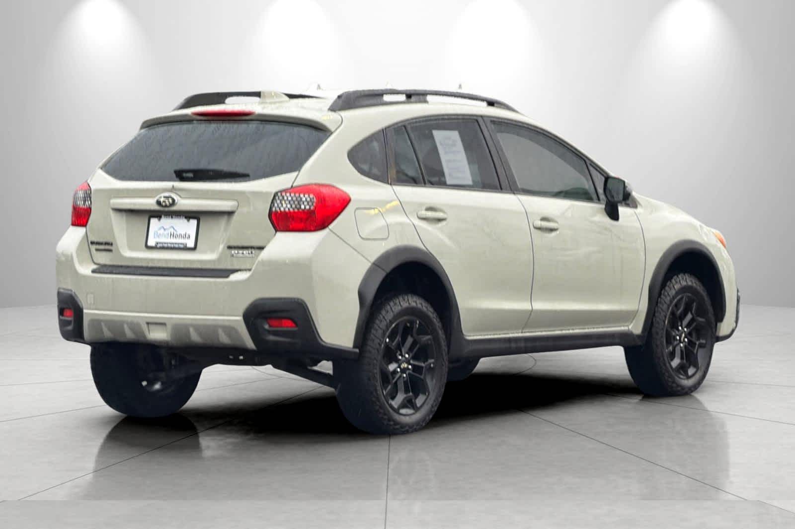 Thumbnail: 2017 Subaru Crosstrek - 2