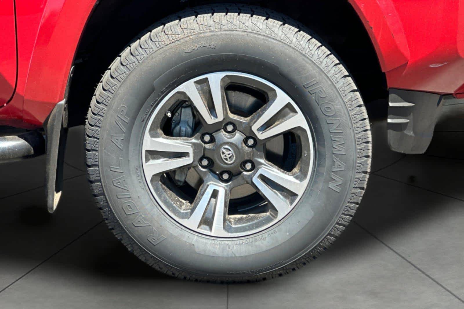 2019 Toyota Tacoma TRD Sport - Photo 11