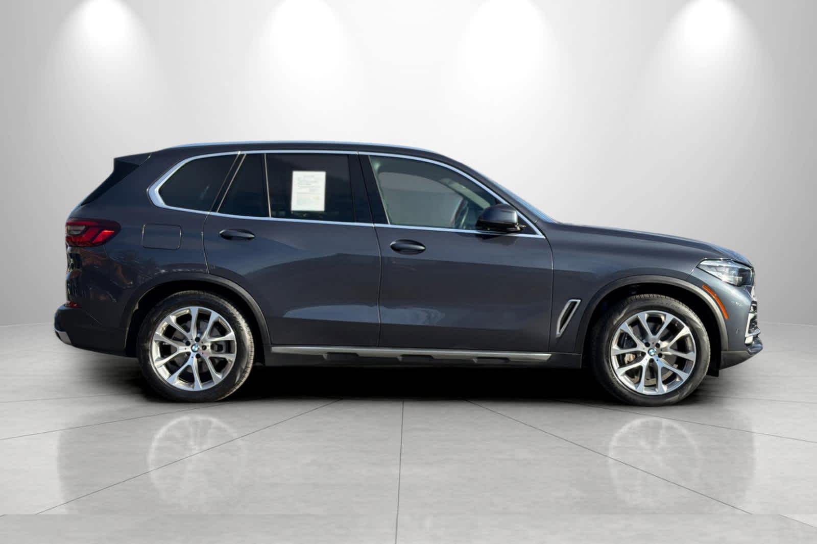 Thumbnail: 2021 BMW X5 - 8