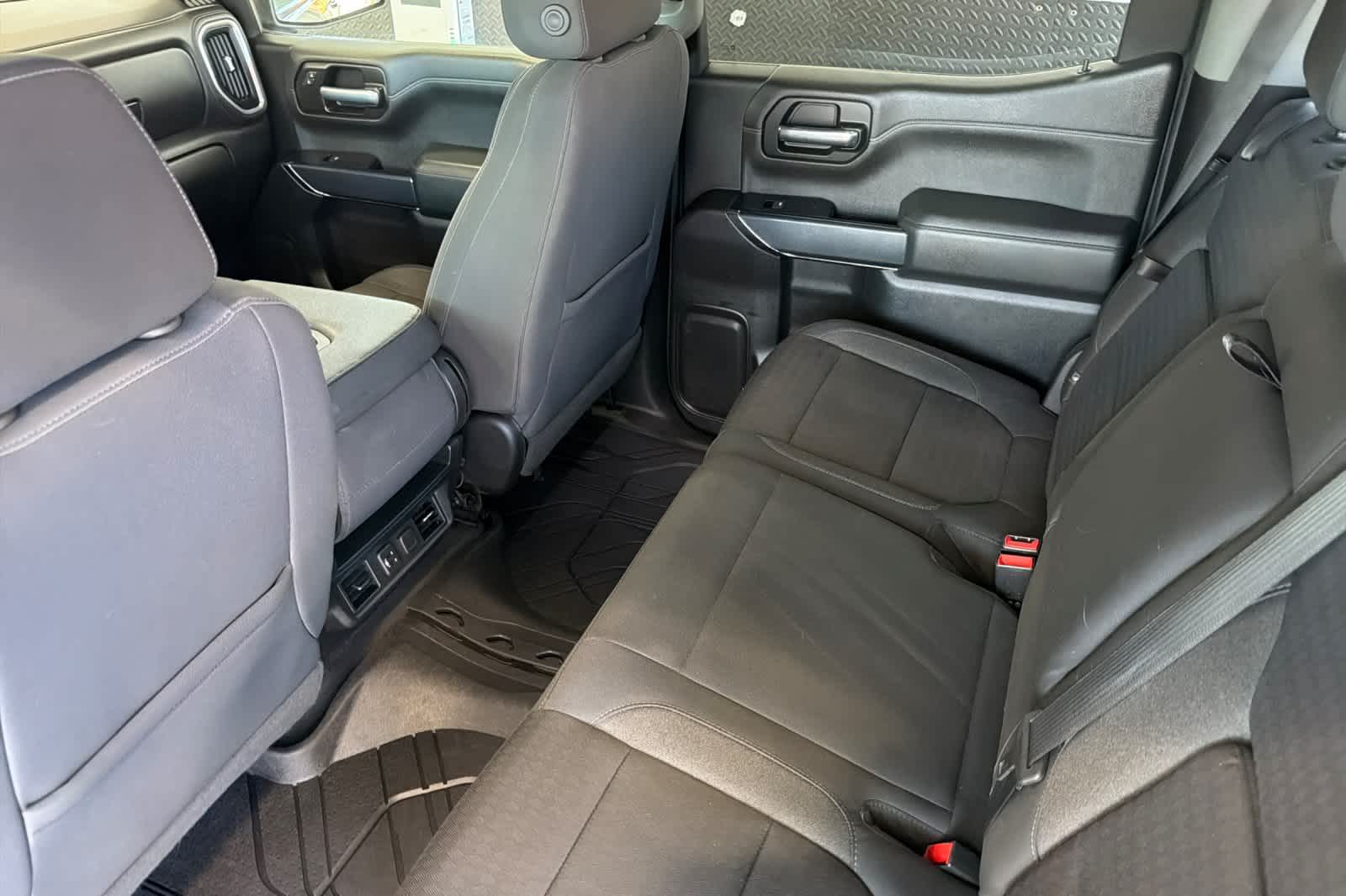 Thumbnail: 2019 Chevrolet Silverado 1500 - 3