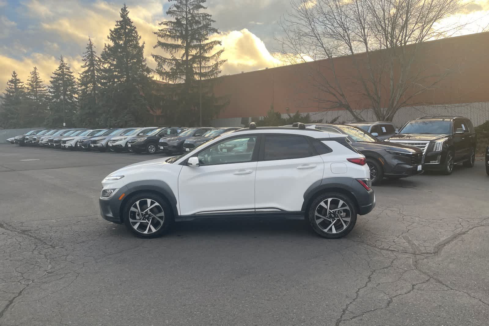 Thumbnail: 2023 Hyundai Kona - 3