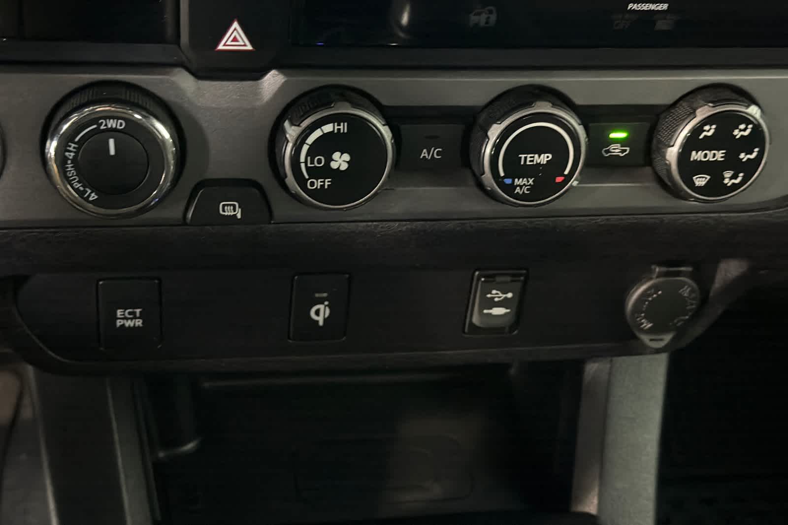 Thumbnail: 2017 Toyota Tacoma - 22