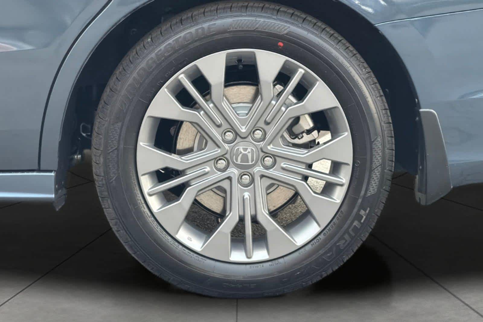 Thumbnail: 2026 Honda Odyssey - 11