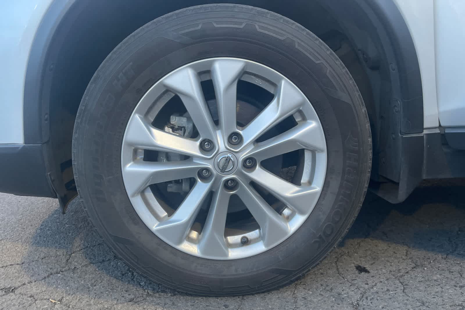 Thumbnail: 2016 Nissan Rogue - 11