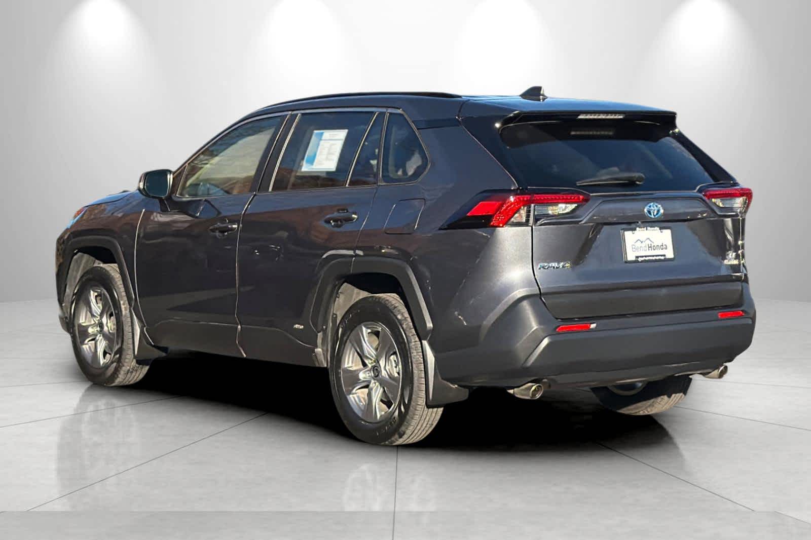 Thumbnail: 2024 Toyota RAV4 - 9