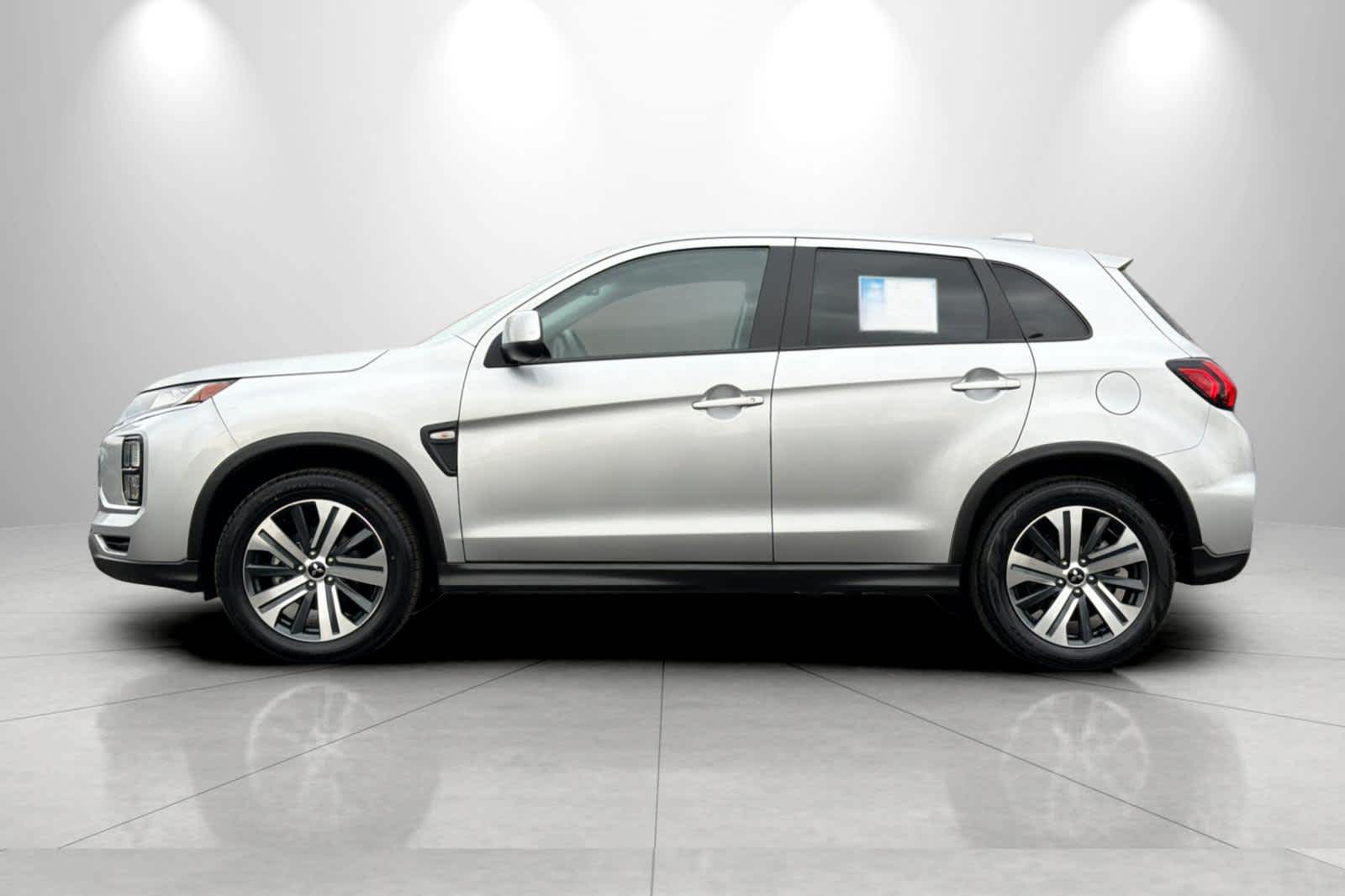 Thumbnail: 2024 Mitsubishi Outlander Sport - 5