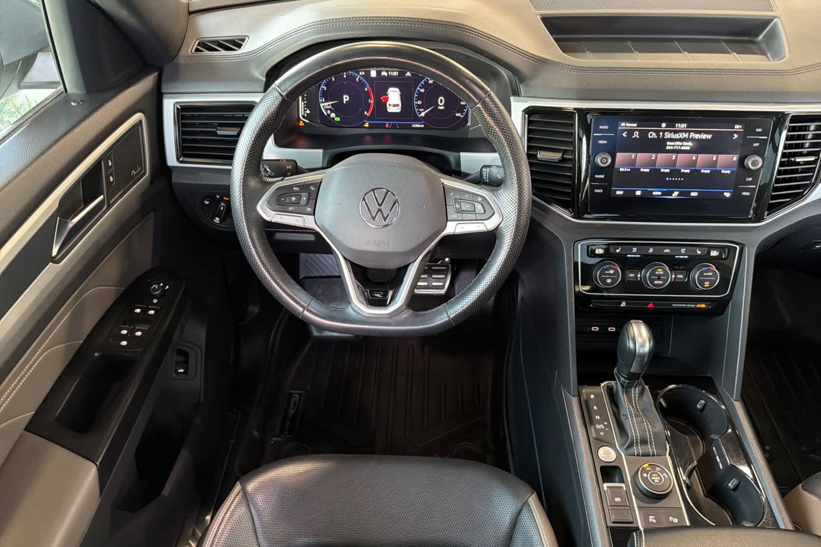 Thumbnail: 2021 Volkswagen Atlas - 16