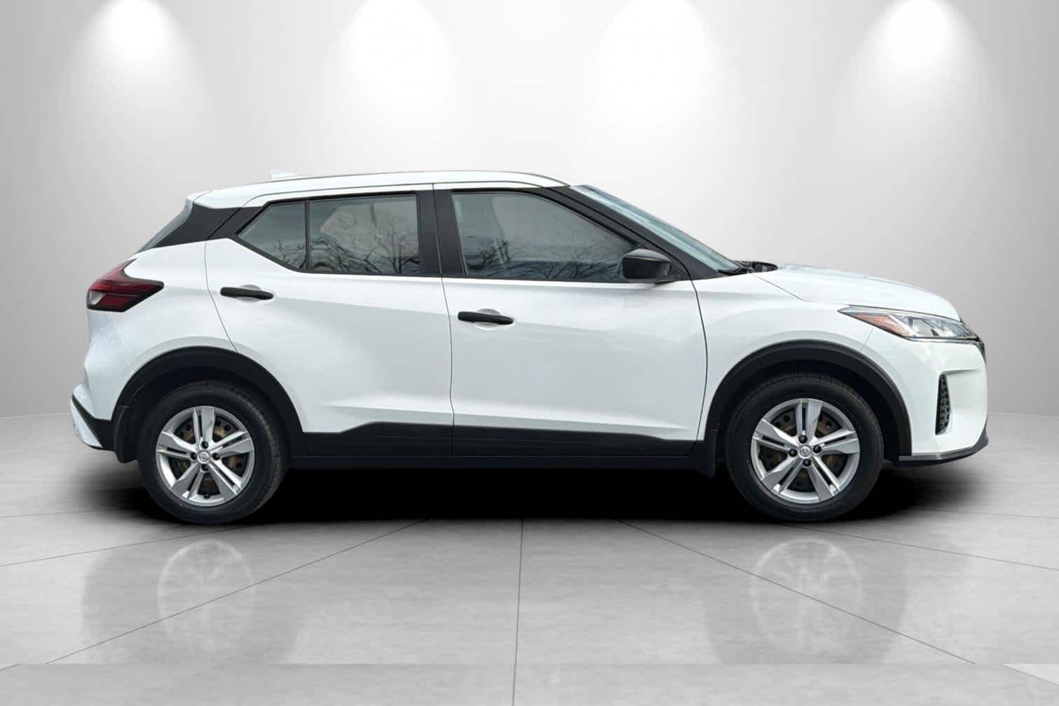 Thumbnail: 2021 Nissan Kicks - 8