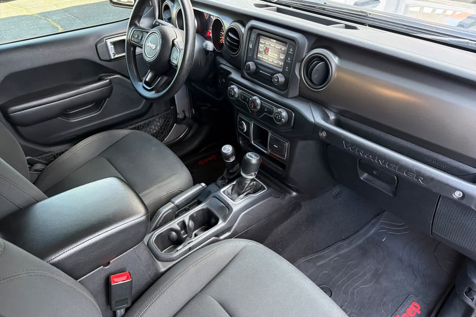 Thumbnail: 2018 Jeep Wrangler - 18