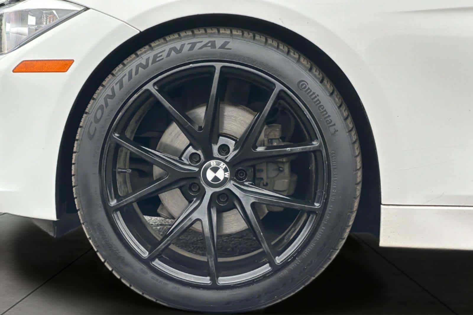 Thumbnail: 2012 BMW 3 Series - 11