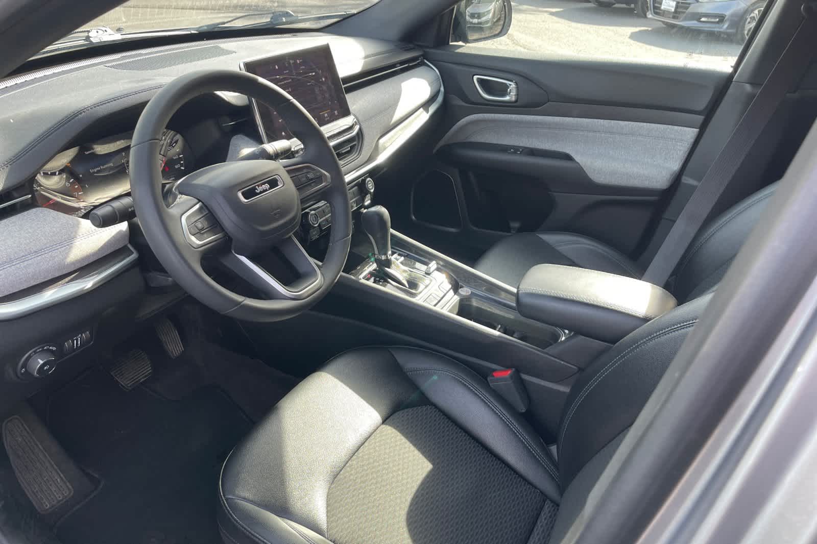 Thumbnail: 2024 Jeep Compass - 9