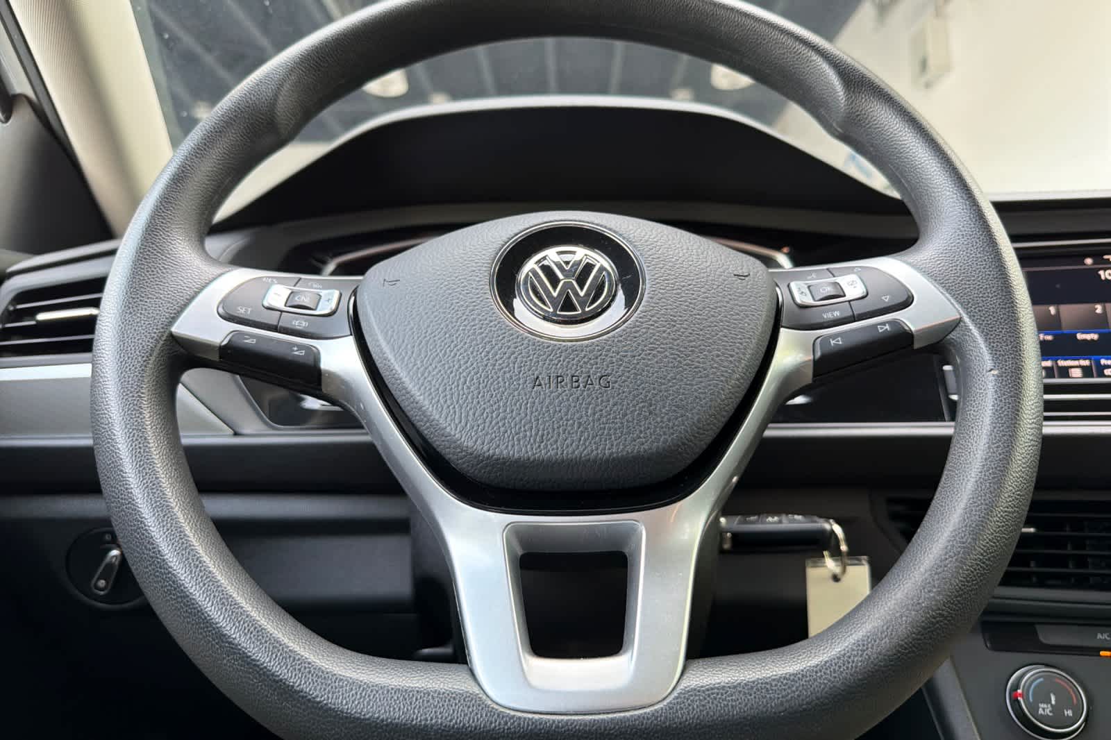 Thumbnail: 2021 Volkswagen Jetta - 23