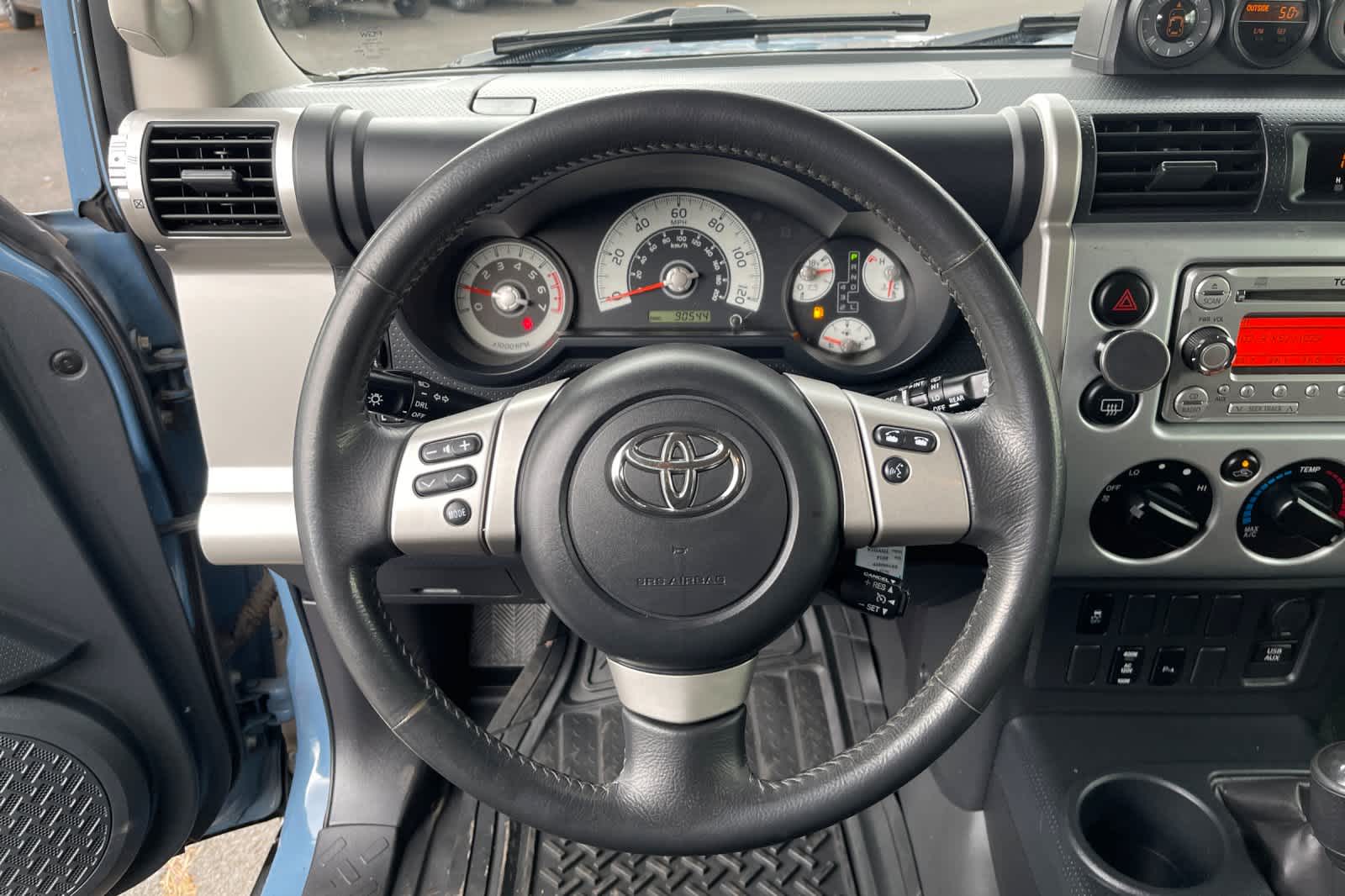 Thumbnail: 2014 Toyota FJ Cruiser - 12