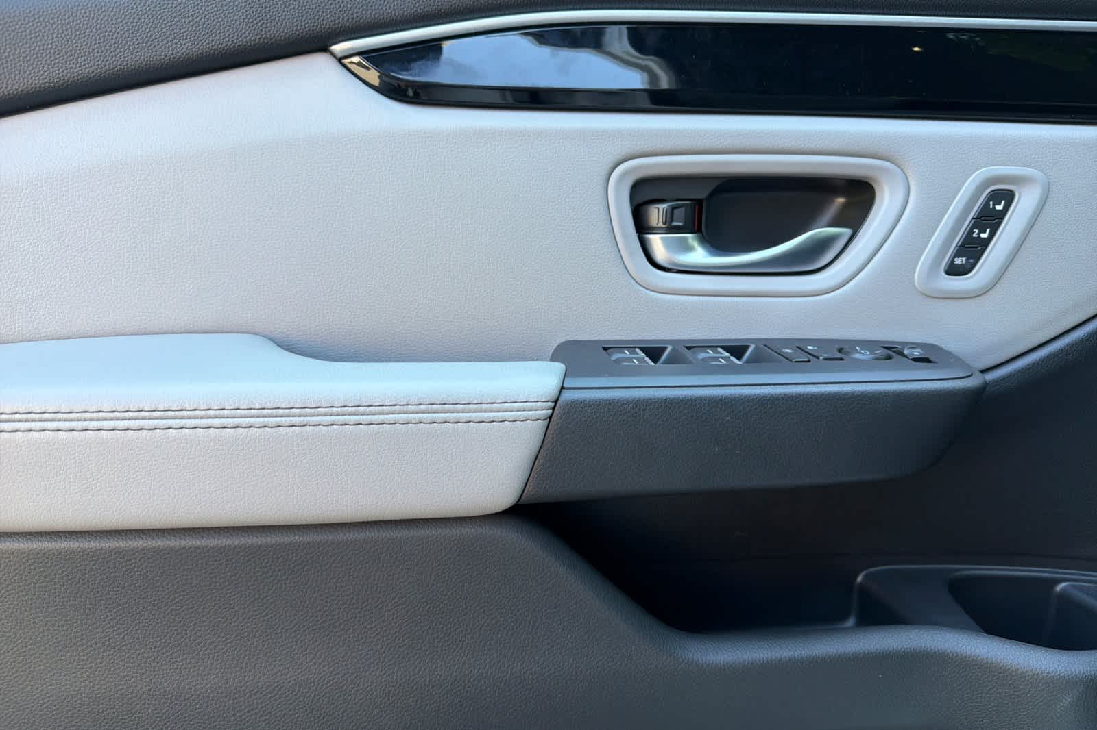 Thumbnail: 2025 Honda Pilot - 13