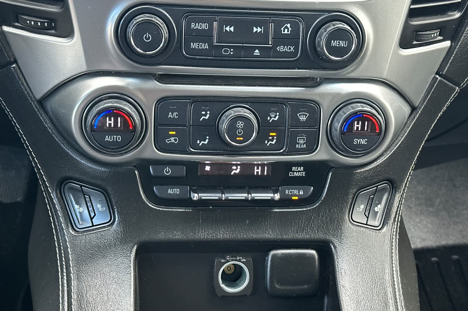 Thumbnail: 2017 Chevrolet Suburban - 24