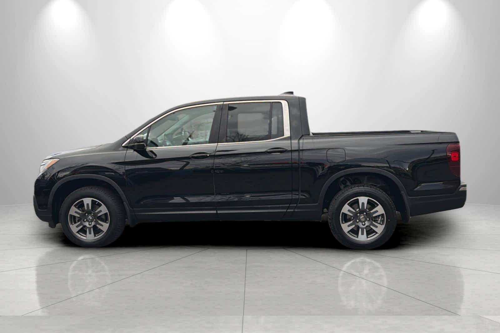 Thumbnail: 2017 Honda Ridgeline - 5