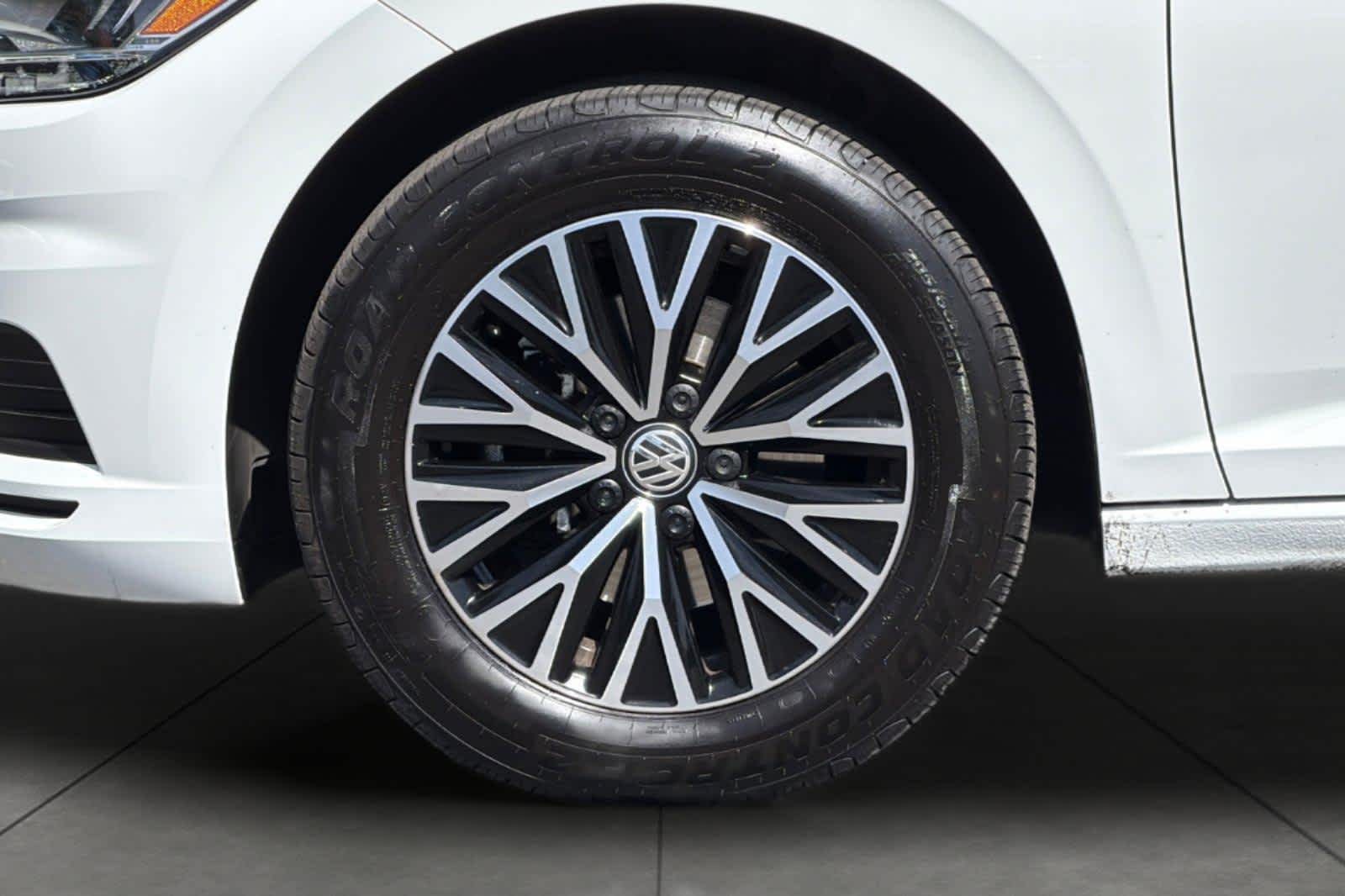 Thumbnail: 2021 Volkswagen Jetta - 11