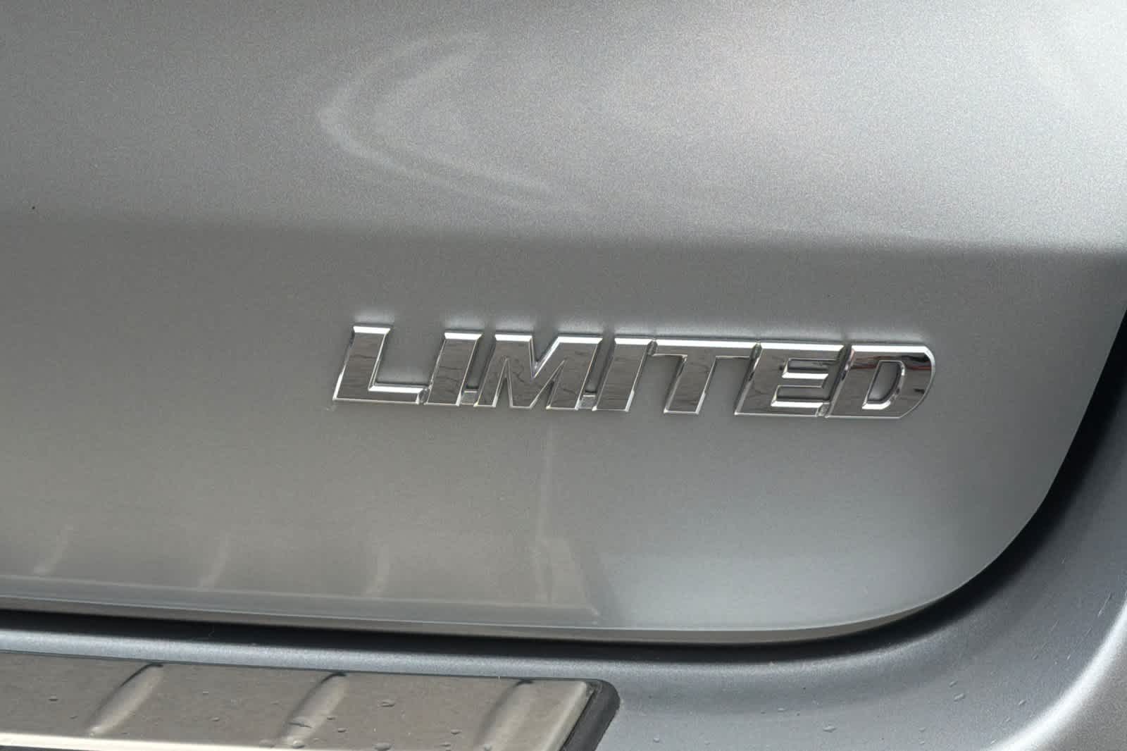 Thumbnail: 2018 Toyota Highlander - 12