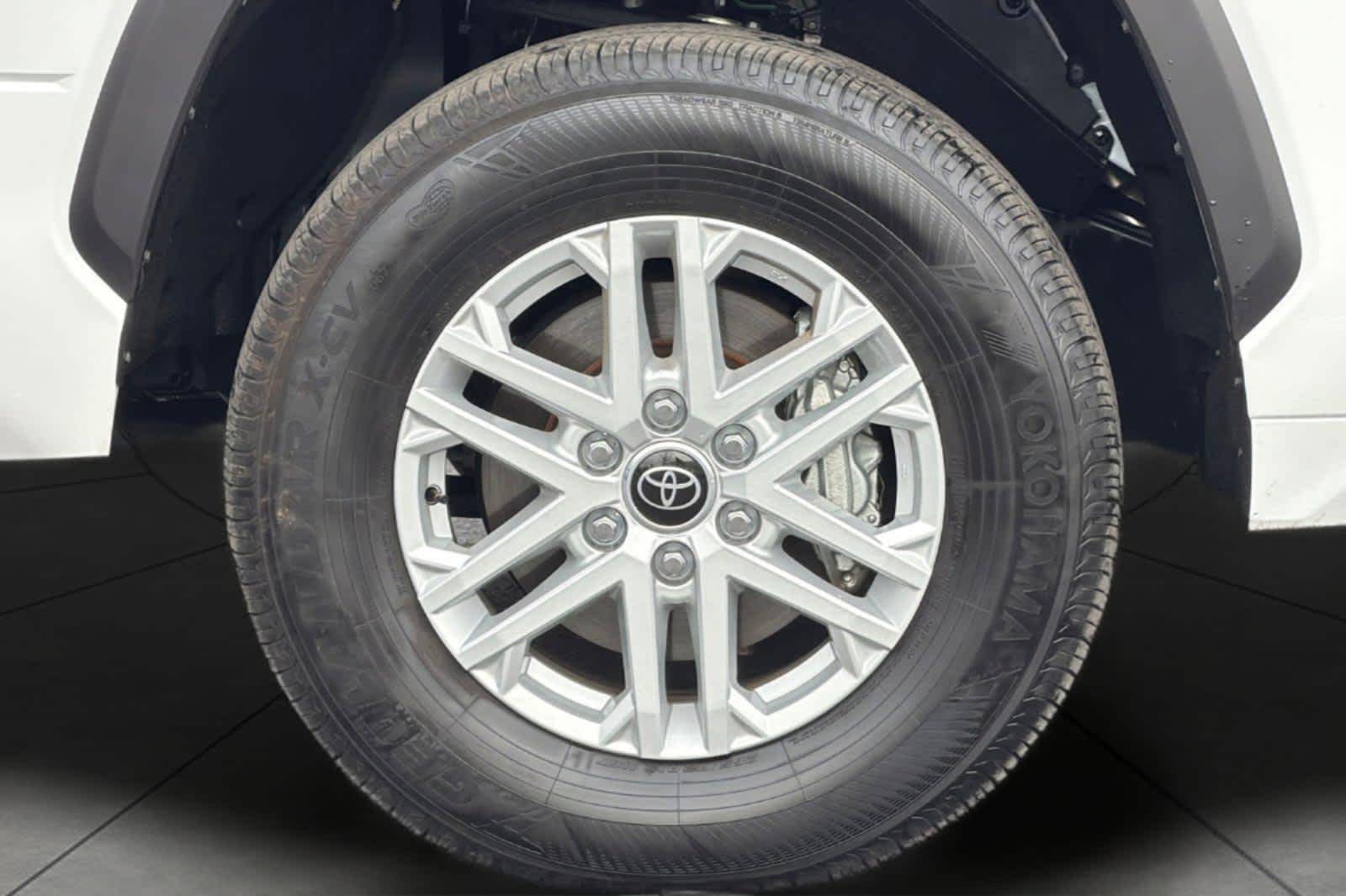 Thumbnail: 2024 Toyota Tundra - 11