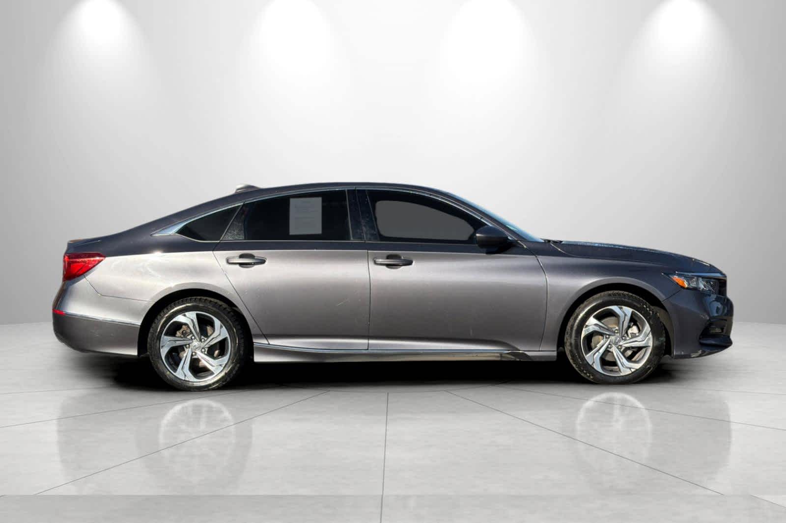 Thumbnail: 2018 Honda Accord - 8