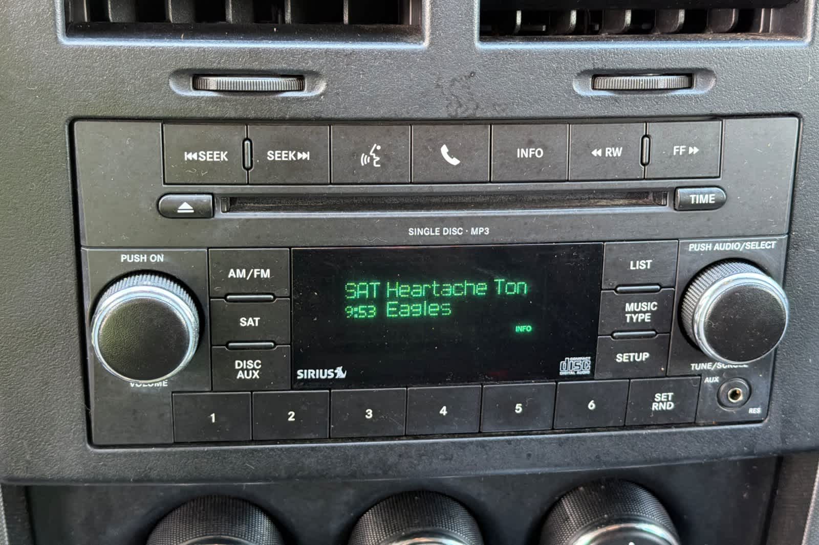 Thumbnail: 2011 Jeep Liberty - 20