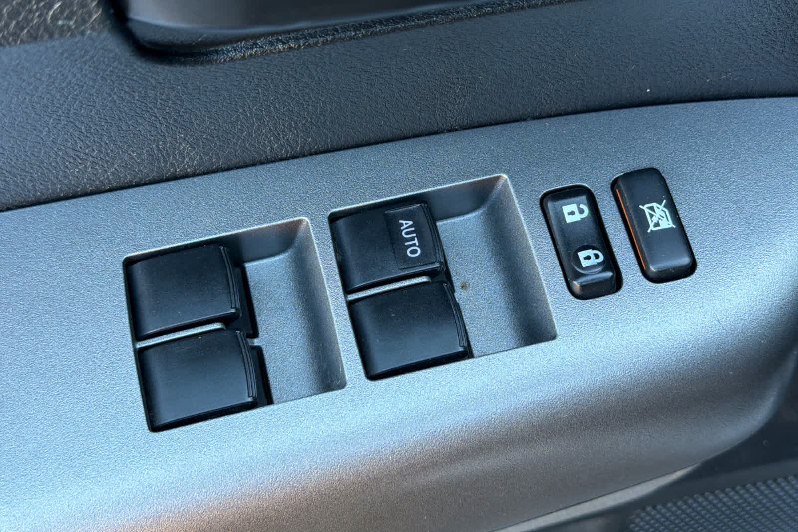 Thumbnail: 2011 Toyota Tundra - 15