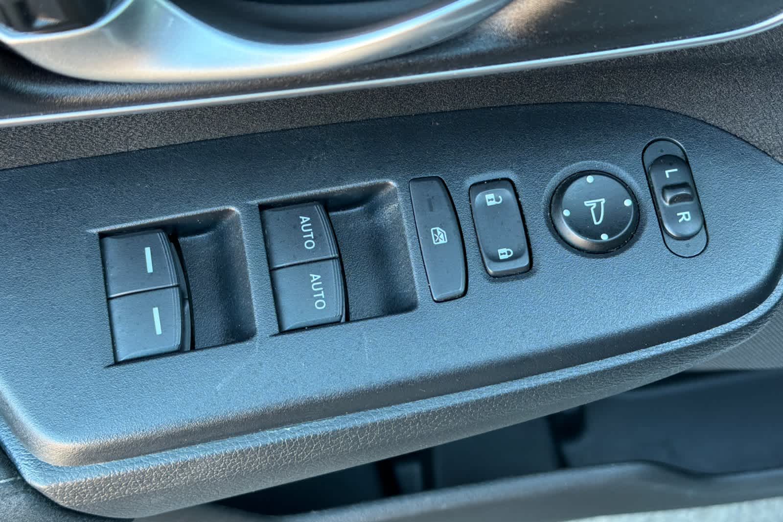 Thumbnail: 2020 Honda CR-V - 15